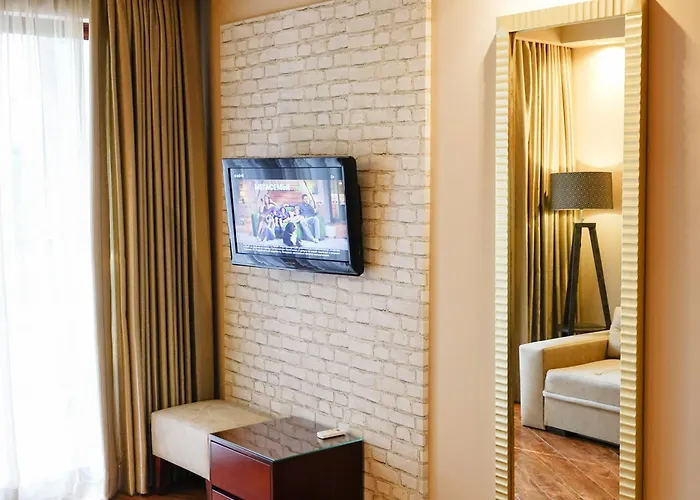 Luxury Dreamland Oasis Apartments
